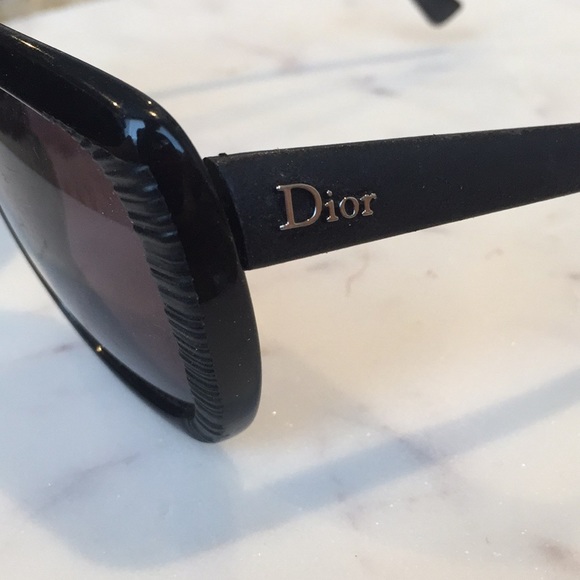 Sale! 100% auth Dior sunglasses - Picture 4 of 16